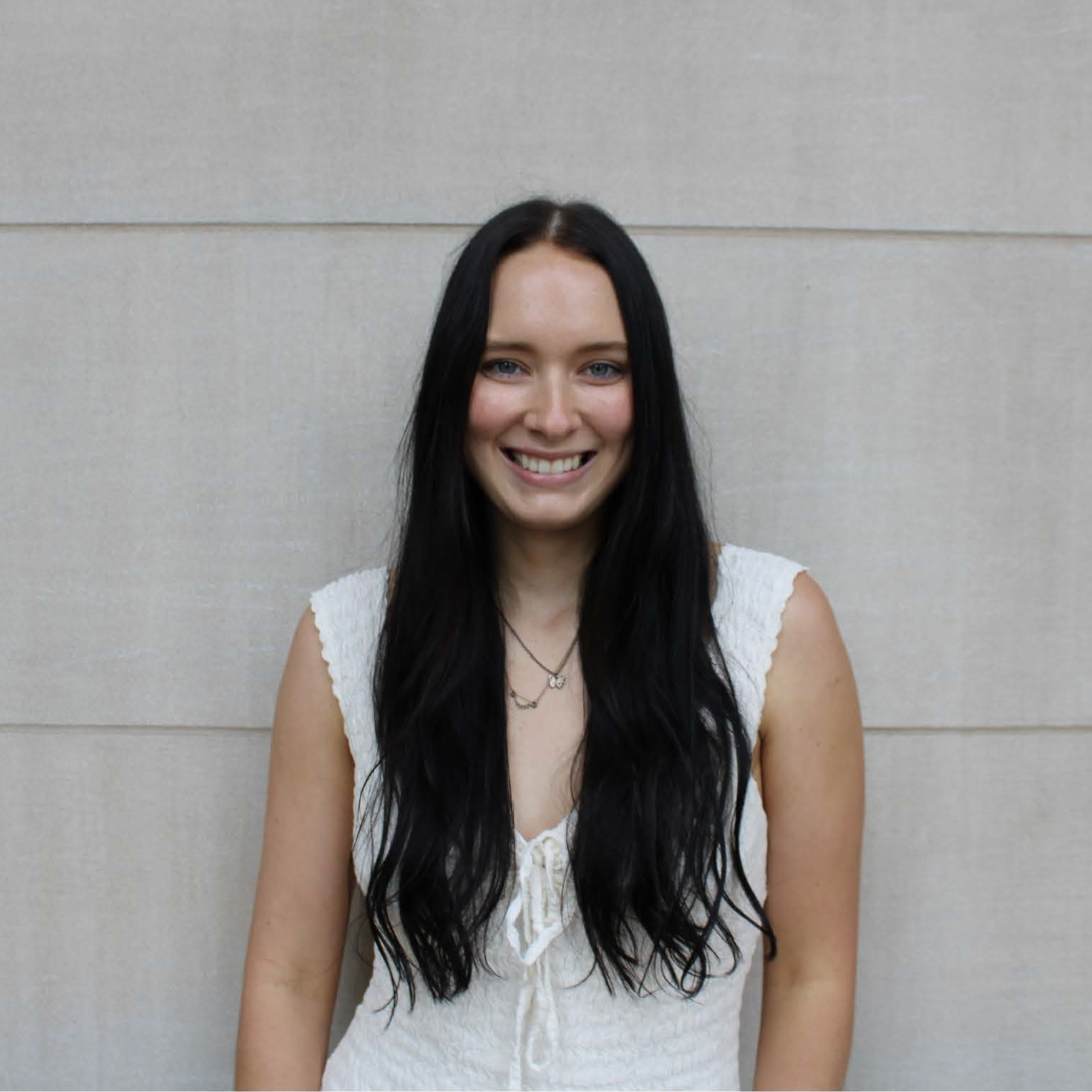 Madeline Ferraro Headshot