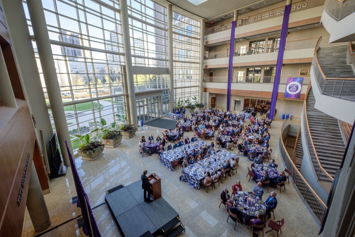 Picture of Atrium Crowd