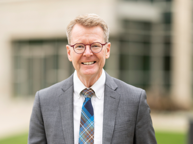 Faculty profile Michael Paulsen