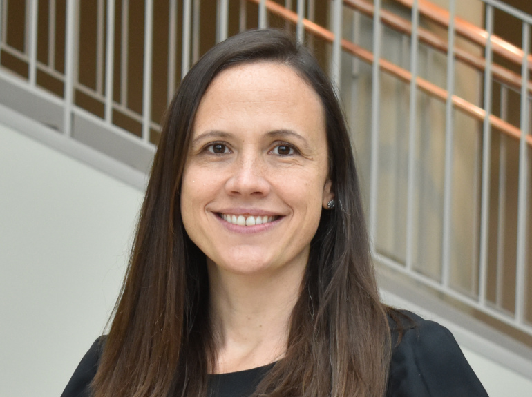 Rebecca Scholtz Headshot